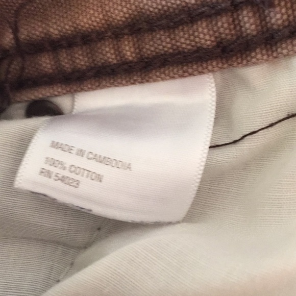 Old Navy chinos - Picture 6 of 6